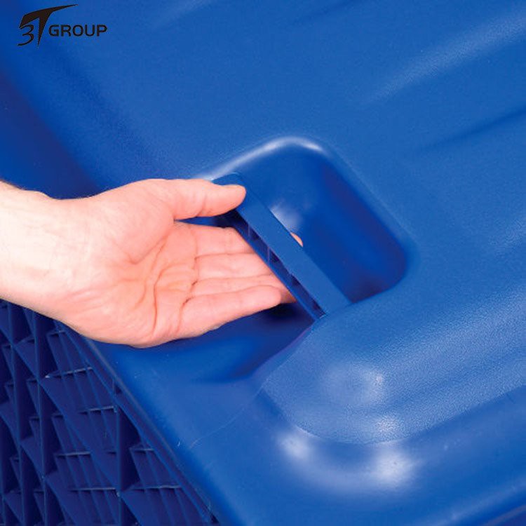 China Insulated Bulk Container Chest Style with Casters