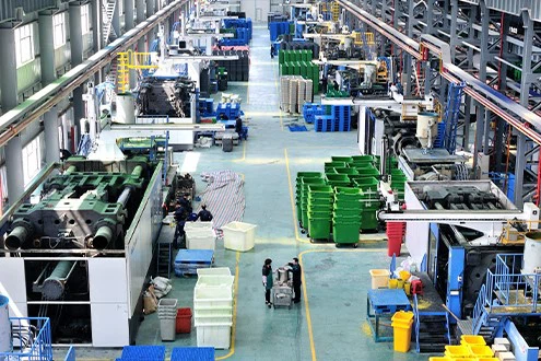 Outdoor Plastic Garbage Cans 1 Outdoor Plastic Garbage Cans 1